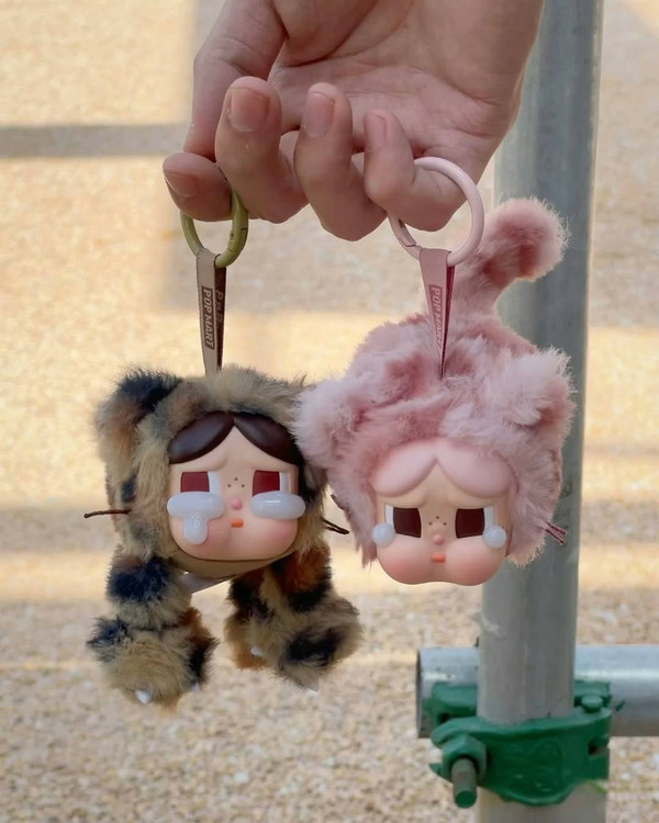 عروسک کرای کیتی (اورجینال )پاپ مارت | تحویل فوری تهران